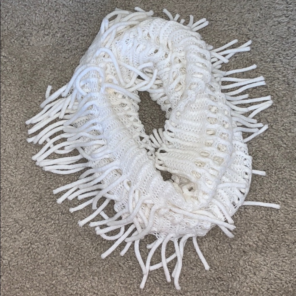 SCARF FOR STYLED WINTER SEASON!